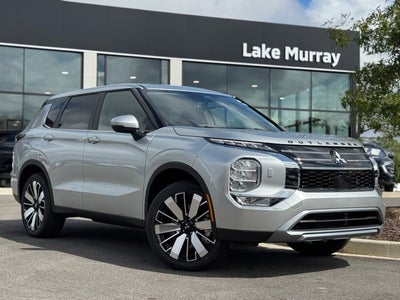 2025 Mitsubishi Outlander Base
