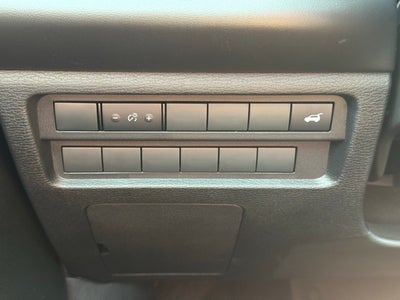 2025 Mitsubishi Outlander Base