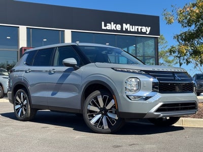 2025 Mitsubishi Outlander Base