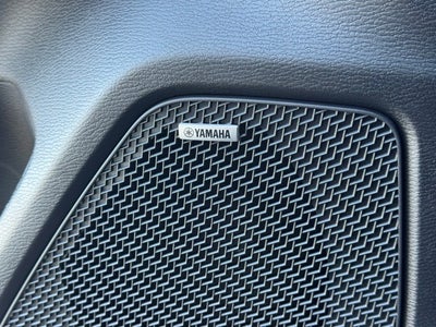 2025 Mitsubishi Outlander Base