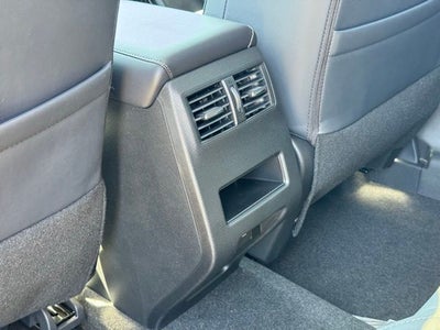 2026 Mitsubishi Outlander Base