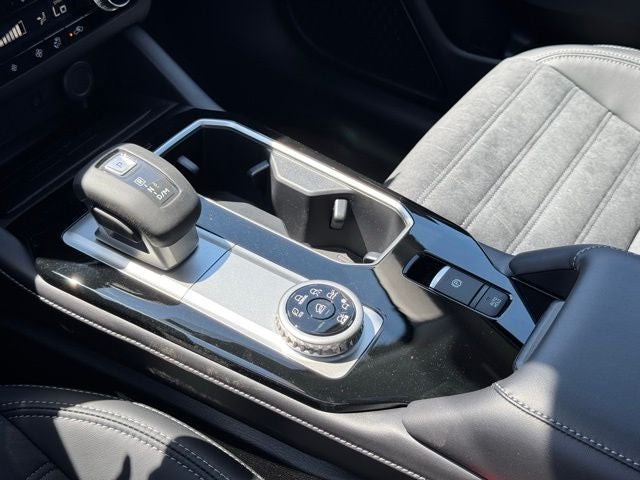 2026 Mitsubishi Outlander Base