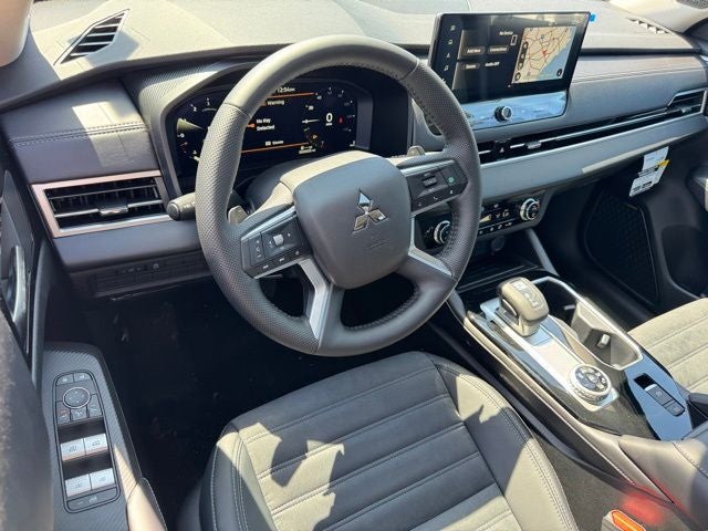 2026 Mitsubishi Outlander Base