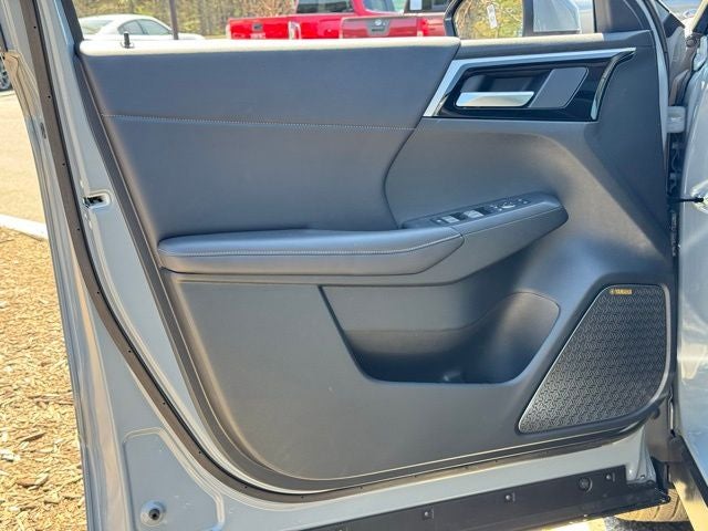 2026 Mitsubishi Outlander Base