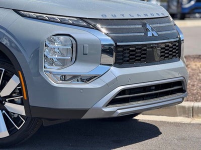 2026 Mitsubishi Outlander Base