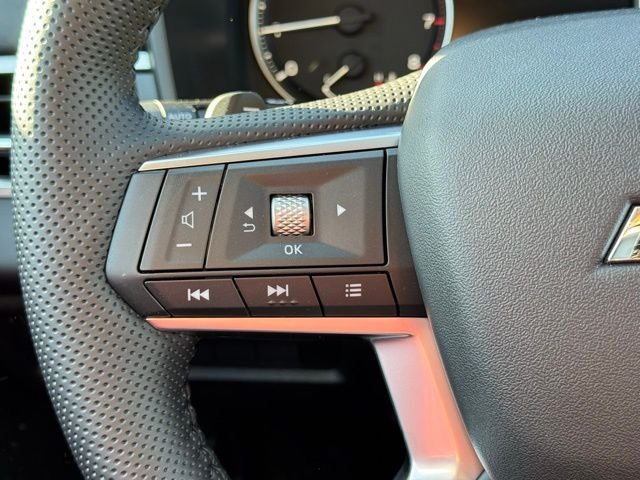 2026 Mitsubishi Outlander Base