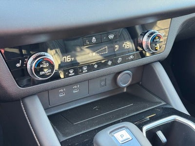 2026 Mitsubishi Outlander Base