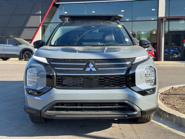 2026 Mitsubishi Outlander Base