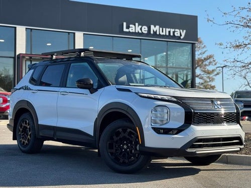 2026 Mitsubishi Outlander Base