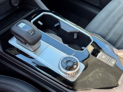 2026 Mitsubishi Outlander Base