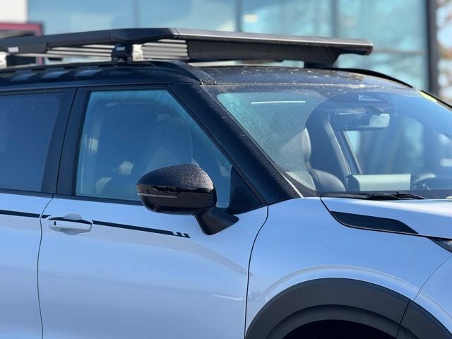 2026 Mitsubishi Outlander Base