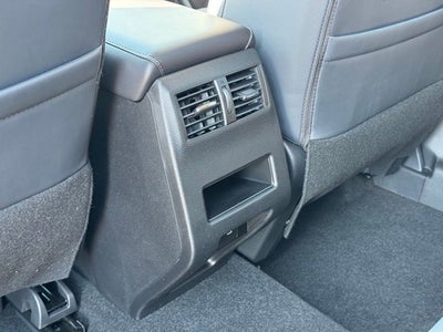 2026 Mitsubishi Outlander Base