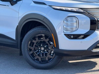 2026 Mitsubishi Outlander Base