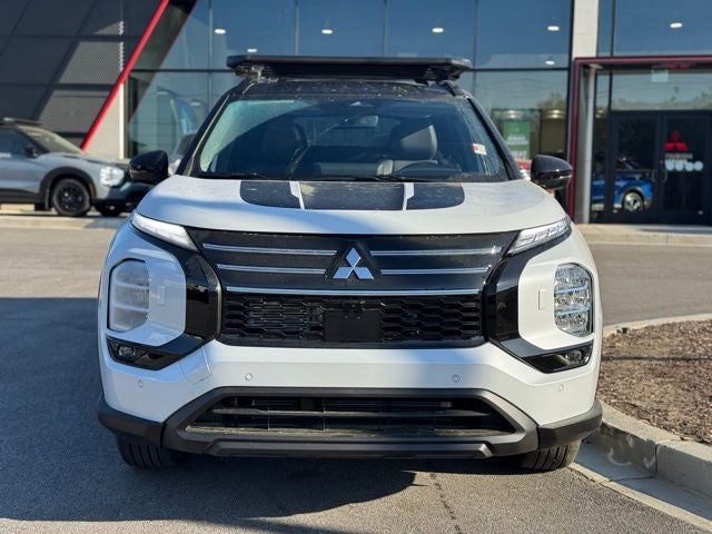 2026 Mitsubishi Outlander Base