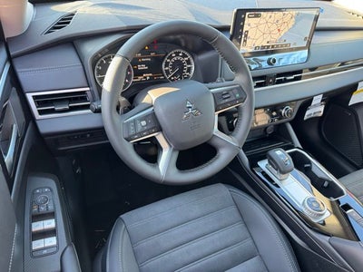 2026 Mitsubishi Outlander Base