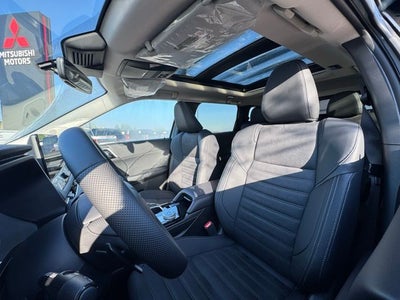 2026 Mitsubishi Outlander Base