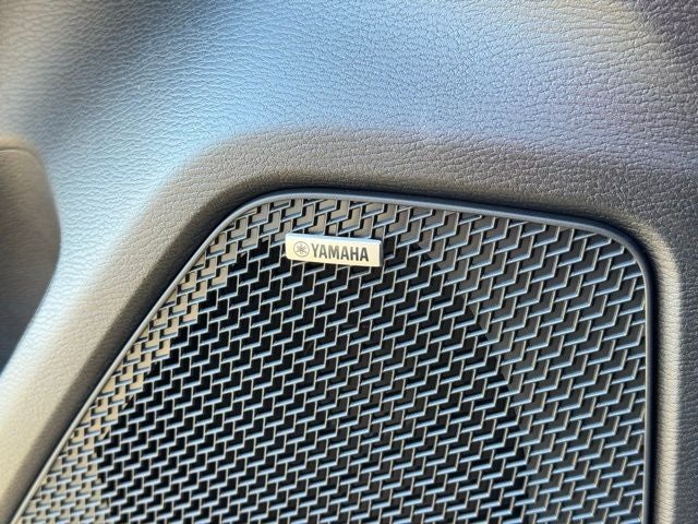 2026 Mitsubishi Outlander Base