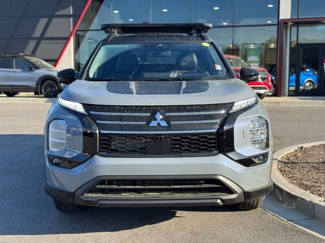 2026 Mitsubishi Outlander Base