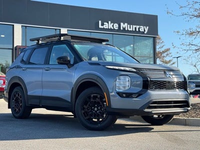 2026 Mitsubishi Outlander Base