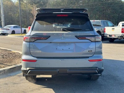 2026 Mitsubishi Outlander Base