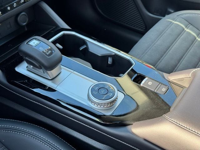 2026 Mitsubishi Outlander Base