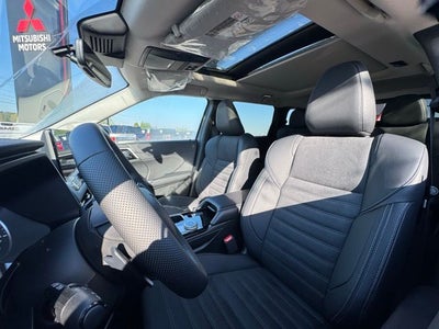 2026 Mitsubishi Outlander Base