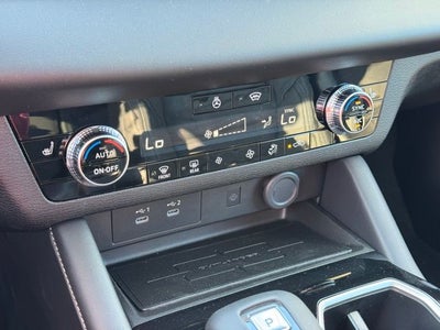 2026 Mitsubishi Outlander Base