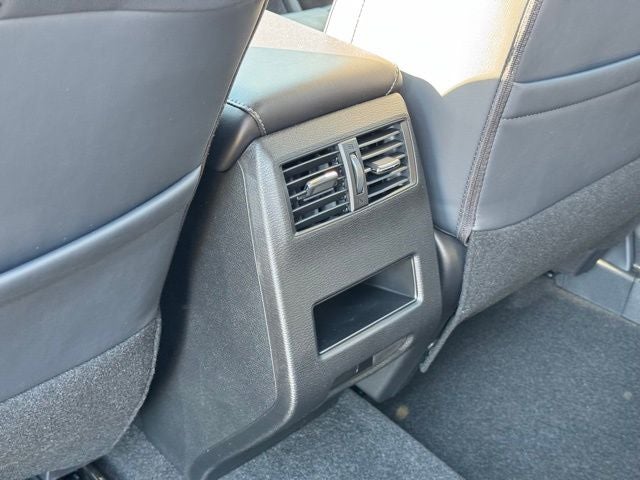 2026 Mitsubishi Outlander Base