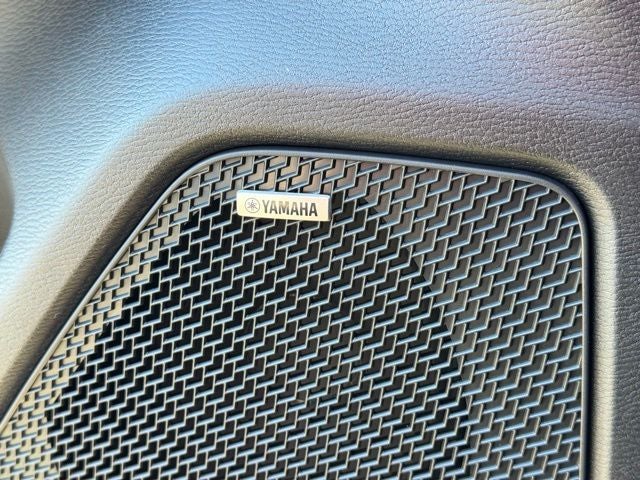 2026 Mitsubishi Outlander Base