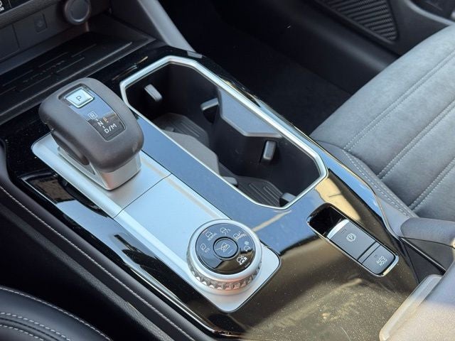 2026 Mitsubishi Outlander Base