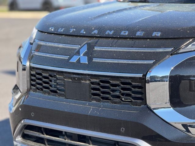 2026 Mitsubishi Outlander Base