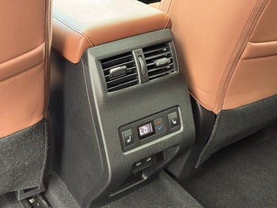 2025 Mitsubishi Outlander Base