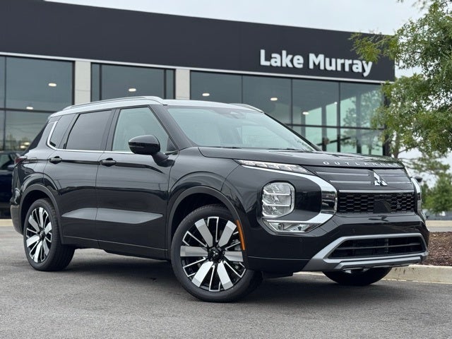 2025 Mitsubishi Outlander Base