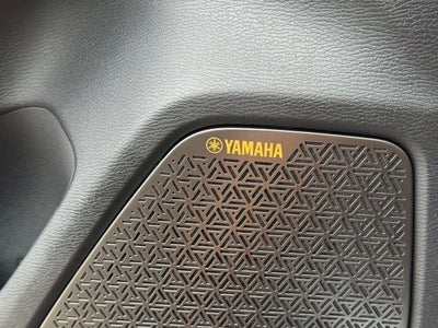 2025 Mitsubishi Outlander Base