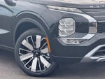 2025 Mitsubishi Outlander Base