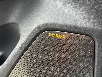 2025 Mitsubishi Outlander Base