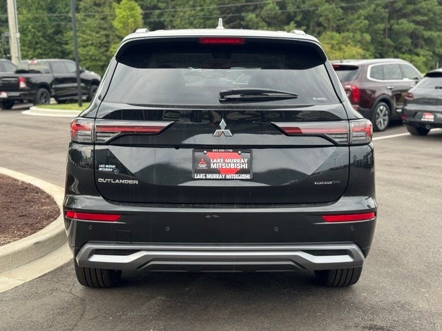 2025 Mitsubishi Outlander Base