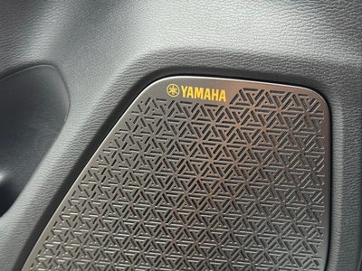 2025 Mitsubishi Outlander Base