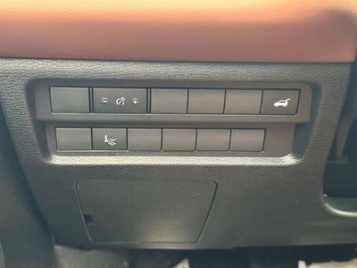 2025 Mitsubishi Outlander Base