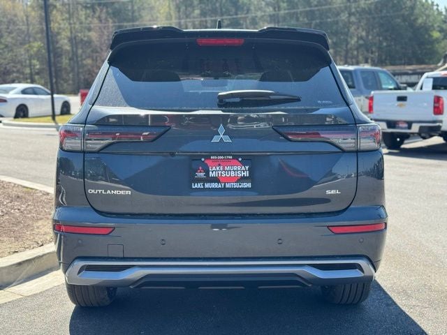 2026 Mitsubishi Outlander Base