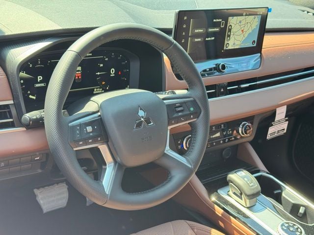 2026 Mitsubishi Outlander Base