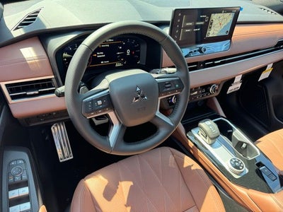 2026 Mitsubishi Outlander Base