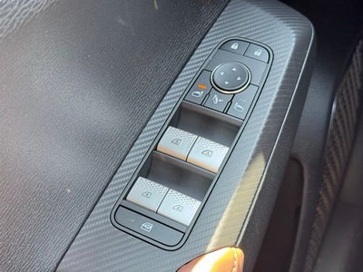 2026 Mitsubishi Outlander Base