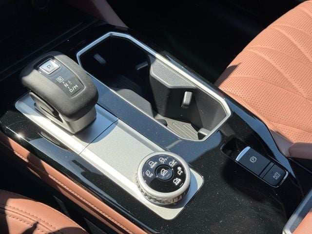 2026 Mitsubishi Outlander Base