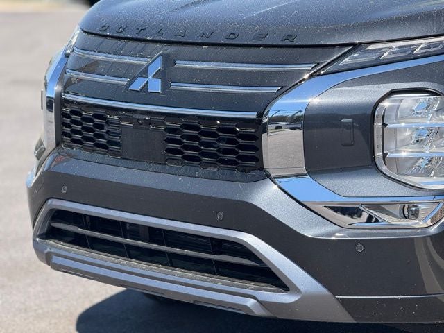 2026 Mitsubishi Outlander Base