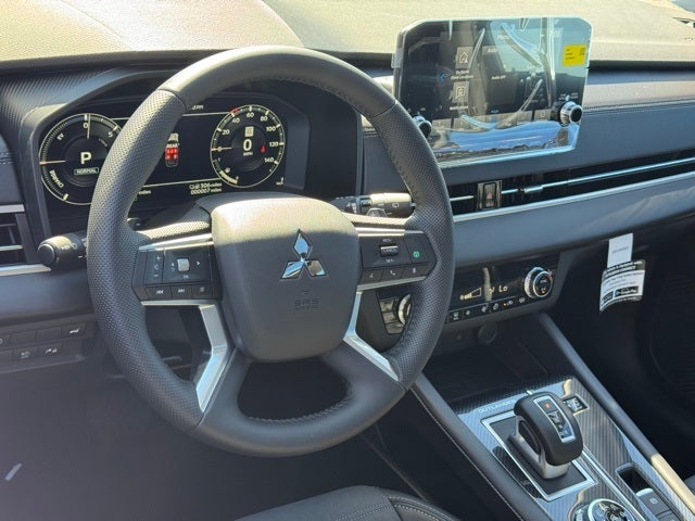 2025 Mitsubishi Outlander PHEV Base