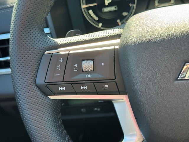 2025 Mitsubishi Outlander PHEV Base