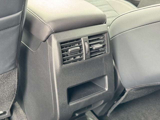 2025 Mitsubishi Outlander PHEV Base