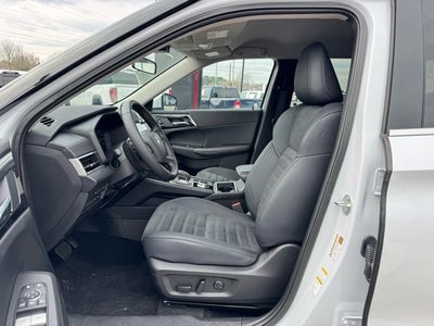 2025 Mitsubishi Outlander PHEV Base