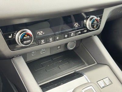 2025 Mitsubishi Outlander PHEV Base